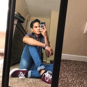 Meet your Posher, Omar